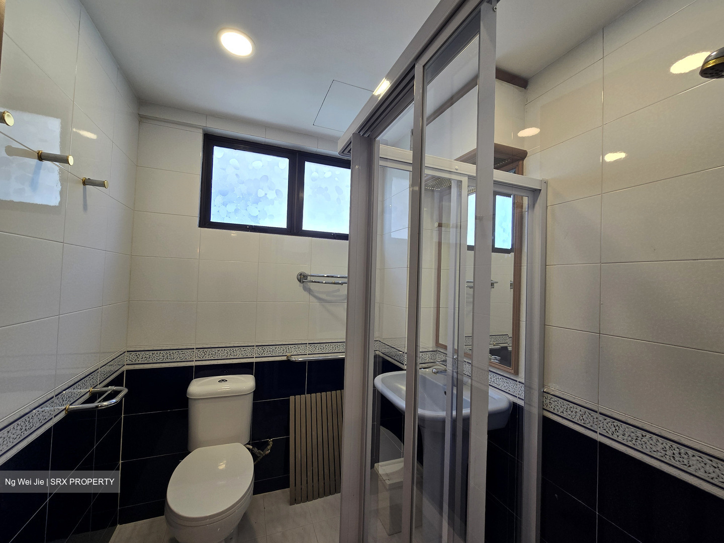 Harvey Avenue (D16), Semi-Detached #474656621